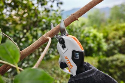 Sécateur sur batterie ASA 20 Stihl.