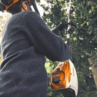 CombiSystème KMA 200R Stihl compatible avec batteries professionnelles AP Stihl.